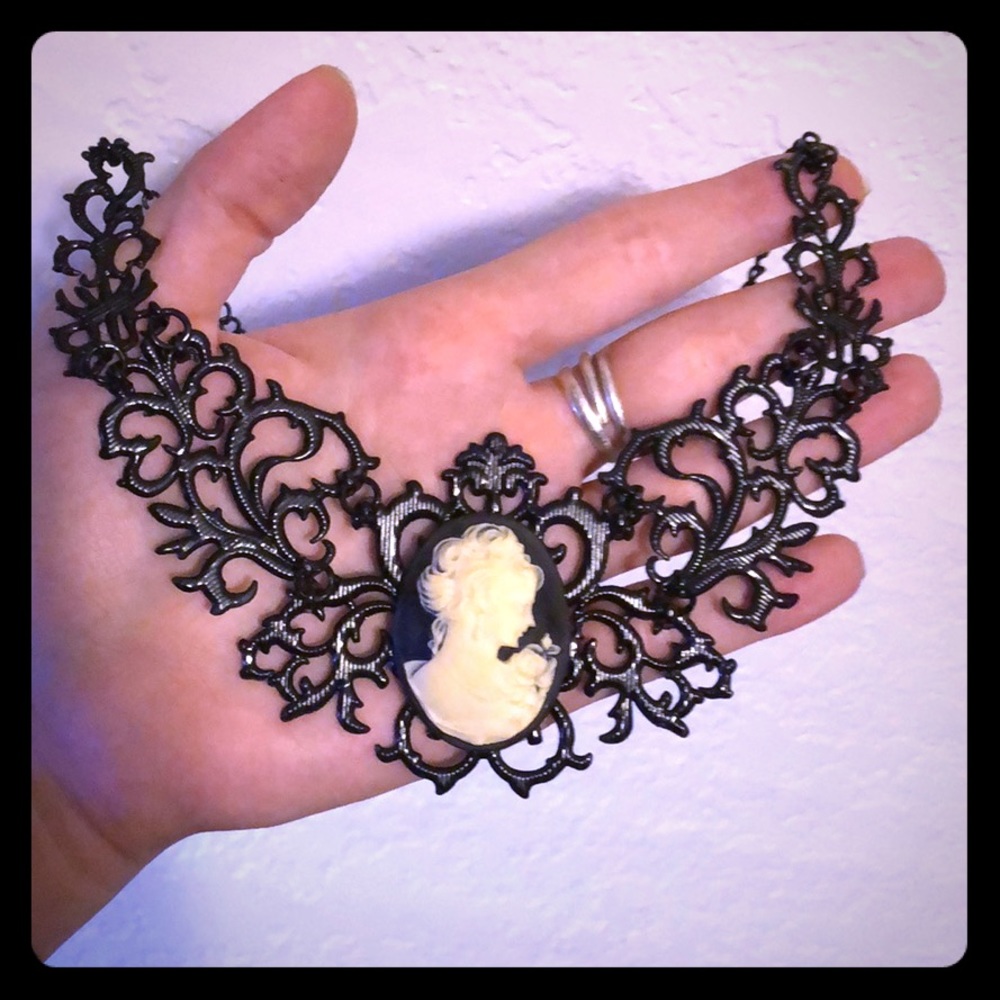 Intricate Filigree Gothic Metal Cameo Bib Necklace